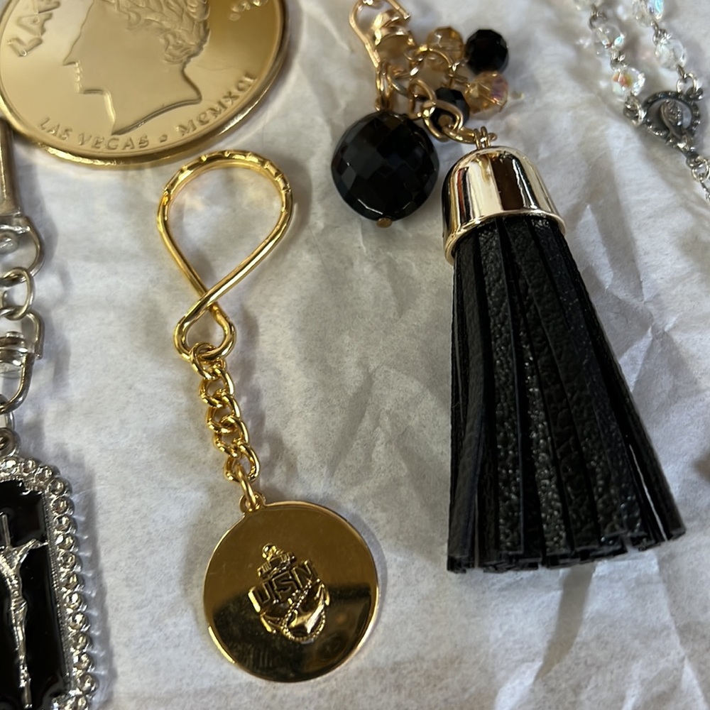 Keychain Lots - Picture 4 of 7